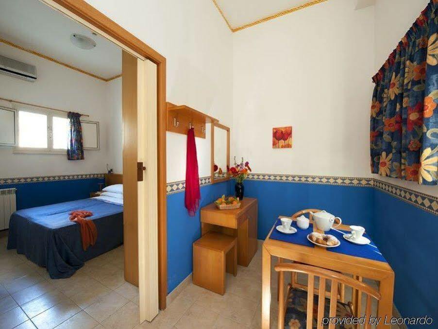 Villaggio Albergo Internazionale La Plaja Katanya Dış mekan fotoğraf